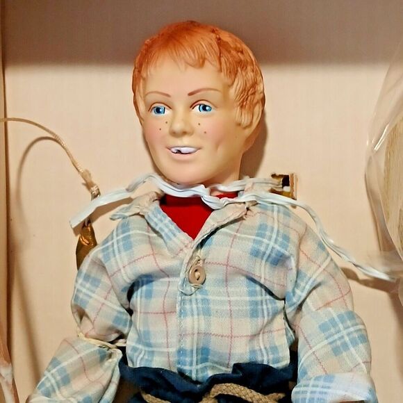 Vintage Effanbee Doll, 7632 Huckleberry Finn - Picture 11 of 12